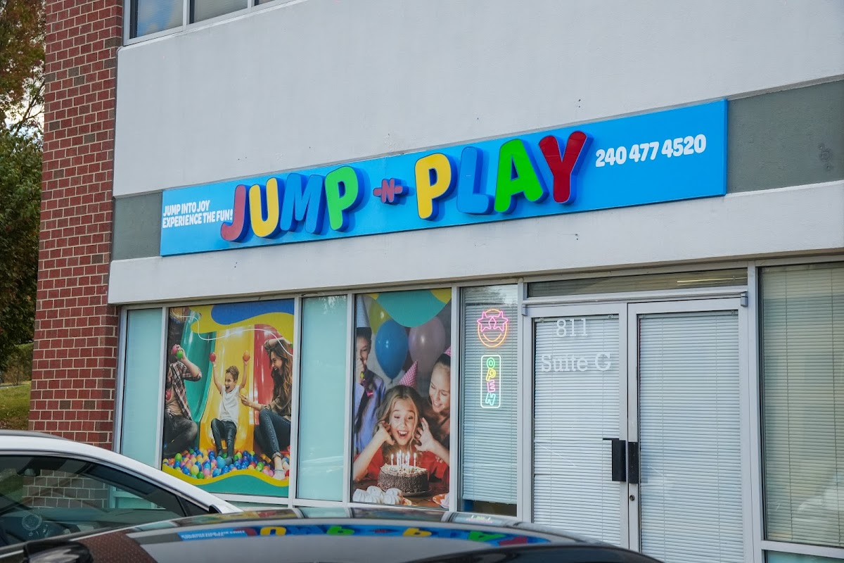 Jump n' Play Indoor Playground